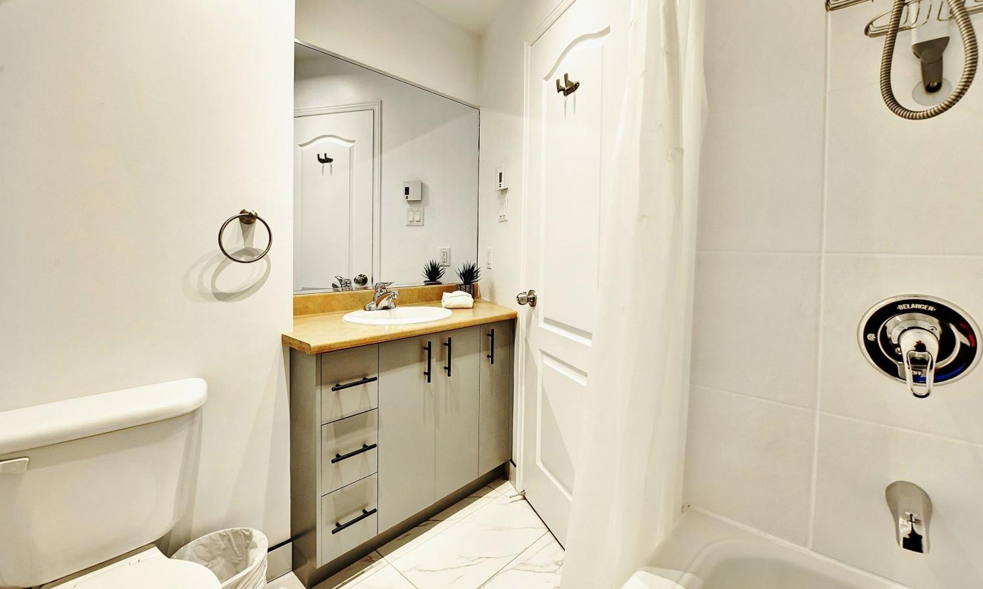 Condo 305 33 Chemin Du Hameau By Les Chalets Alpins 斯托纳姆 外观 照片